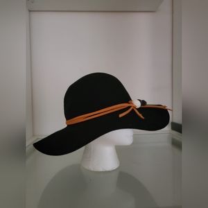 100% WOOL HAT WIDE BRIM